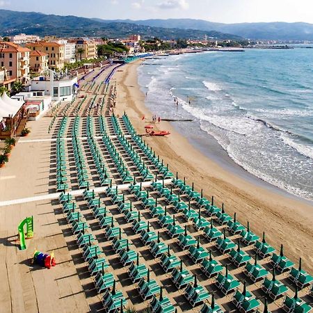 La Margherita Диано-Марина Экстерьер фото